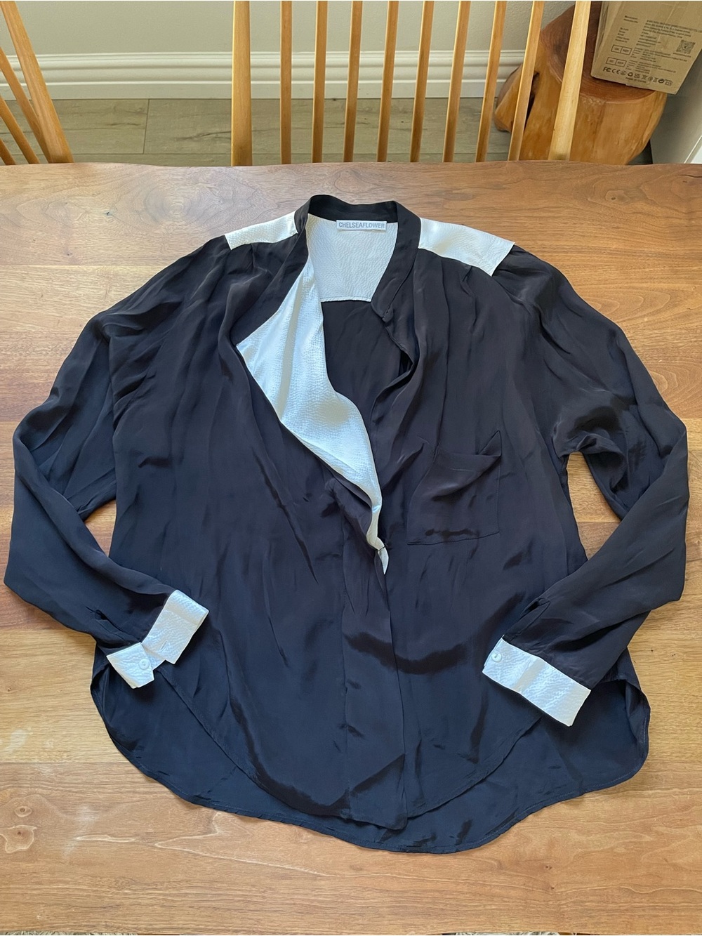 Chelseaflower Black and White Contrast women’s blouse Shirt silk S